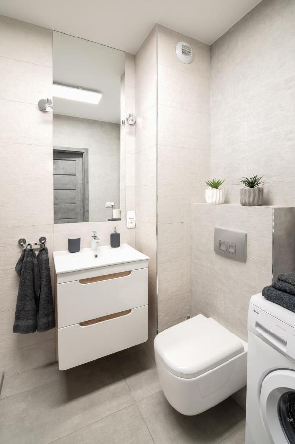 Unique Apt Eve - Free Garage Krakow Bagian luar foto